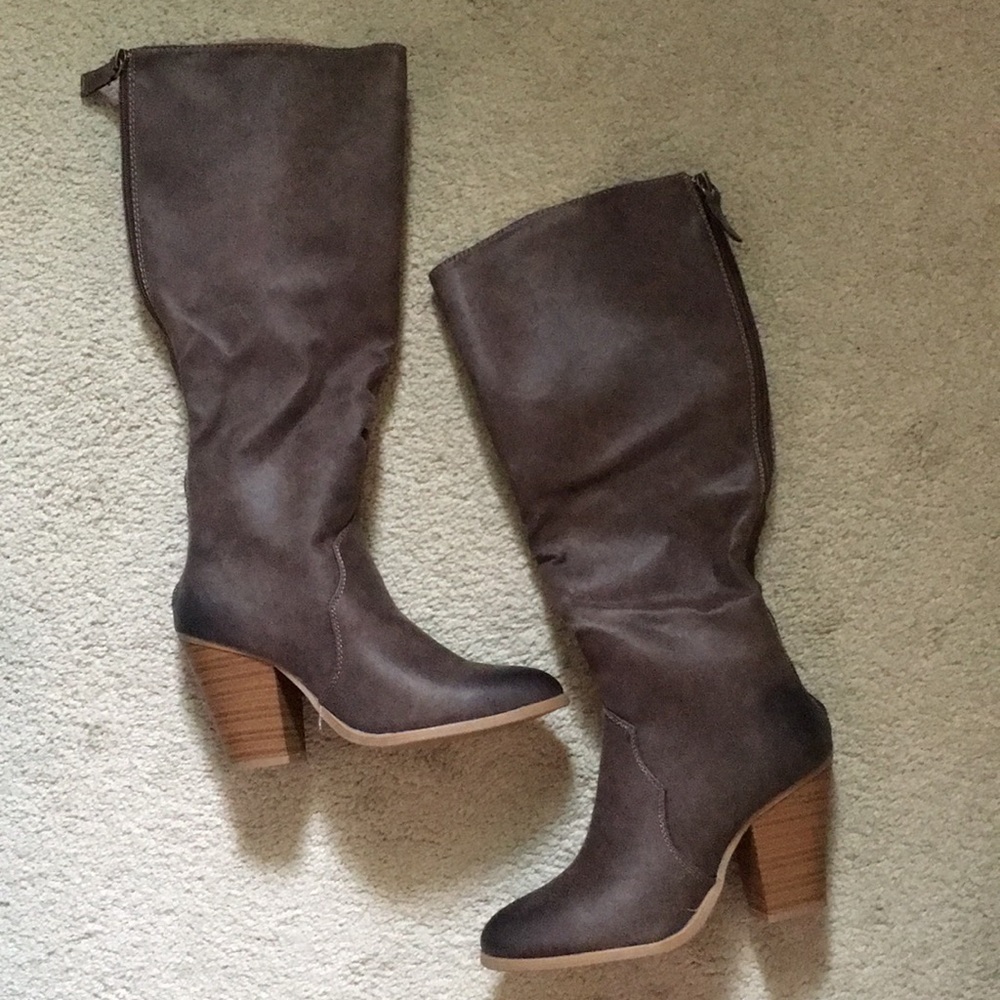 JustFab brown knee high heel boots size 7